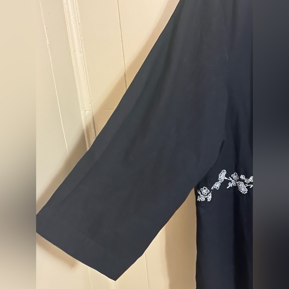 Sag Harbor 2X Black Embellished Floral Tunic Blouse Old Money Boho Chic Formal - Picture 3 of 8